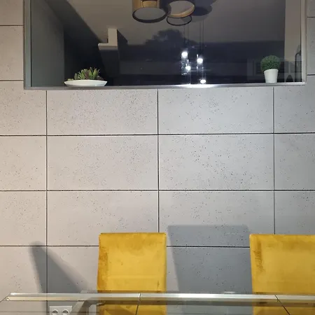 Bliska Wola Towers 2 Bedrooms * Varşova