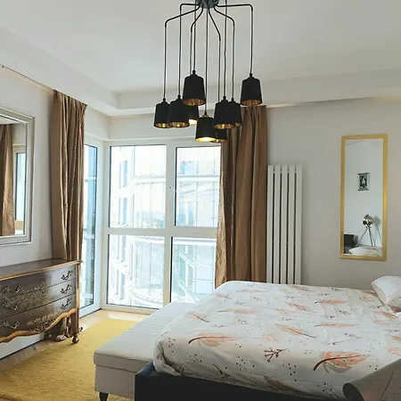 Daire Bliska Wola Towers 2 Bedrooms