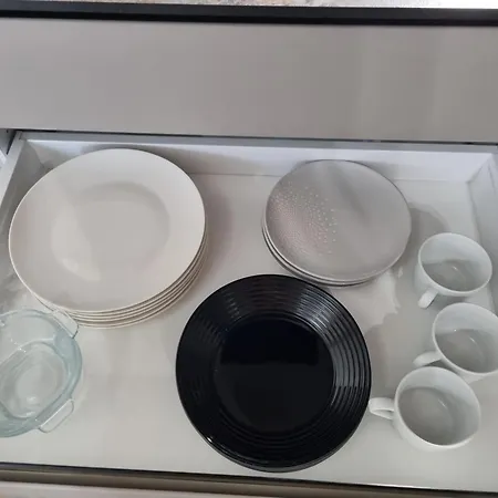 Bliska Wola Towers 2 Bedrooms * Varşova