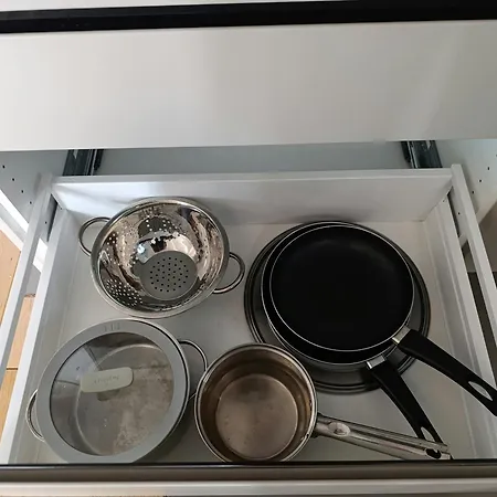 Bliska Wola Towers 2 Bedrooms * Varşova