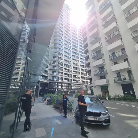 Daire Bliska Wola Towers 2 Bedrooms Varşova