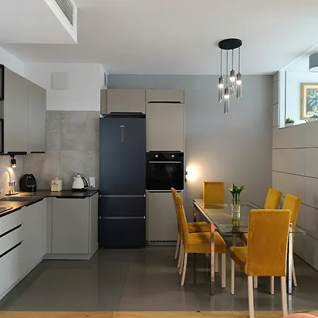 Bliska Wola Towers 2 Bedrooms