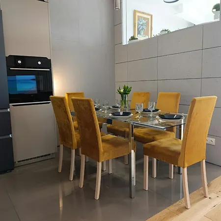 Bliska Wola Towers 2 Bedrooms Varšava