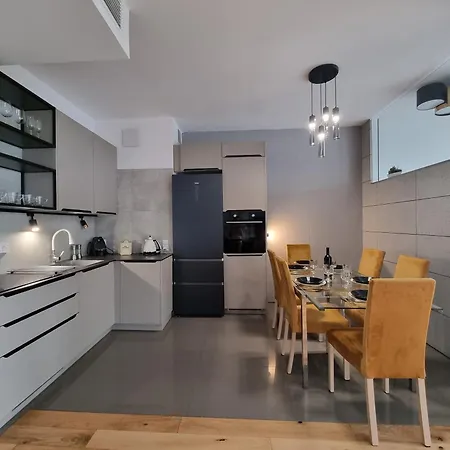 Bliska Wola Towers 2 Bedrooms Warsaw