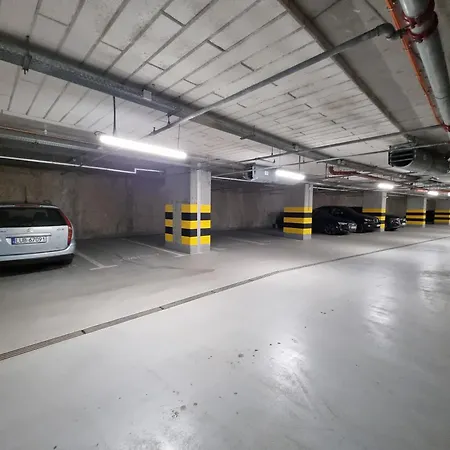 Bliska Wola Towers 2 Bedrooms Varšava