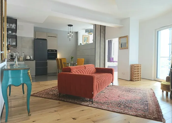 Bliska Wola Towers 2 Bedrooms شقة *