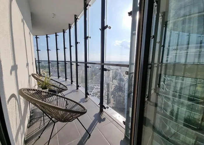 Bliska Wola Towers 2 Bedrooms * وارسو