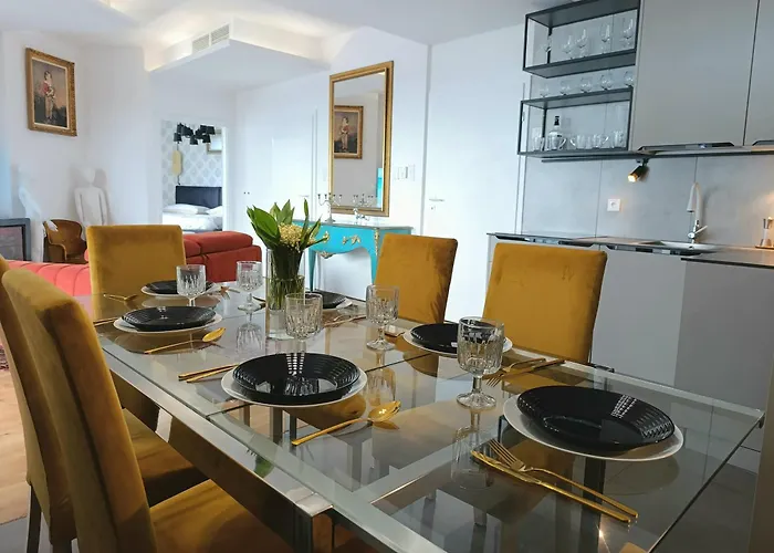 Bliska Wola Towers 2 Bedrooms وارسو