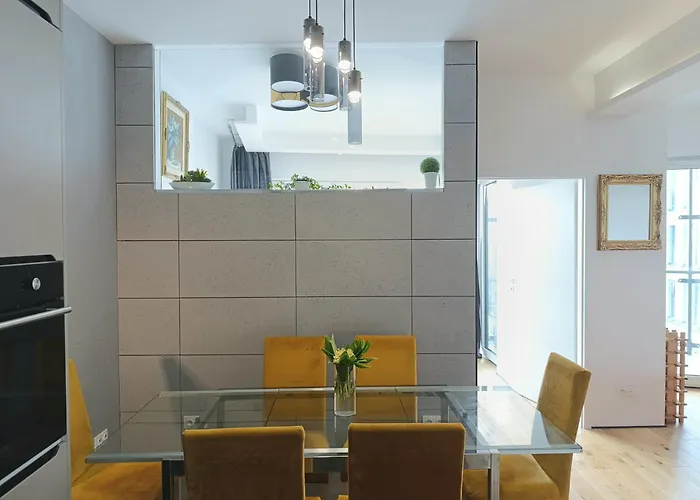 Bliska Wola Towers 2 Bedrooms شقة وارسو