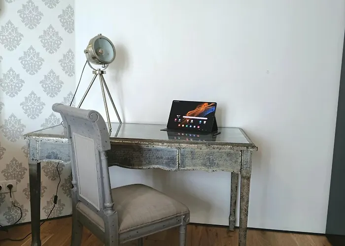 Bliska Wola Towers 2 Bedrooms شقة *