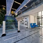 Bliska Wola Towers 2 Bedrooms * Warschau