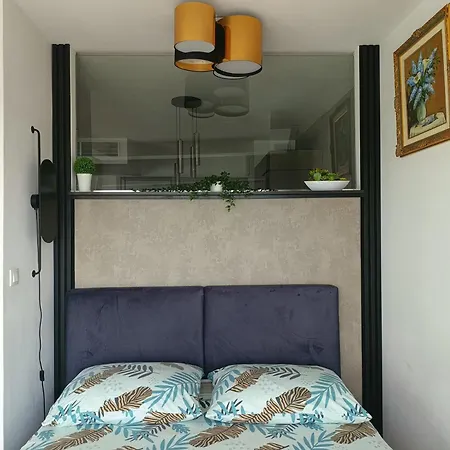 Appartement Bliska Wola Towers 2 Bedrooms Warschau
